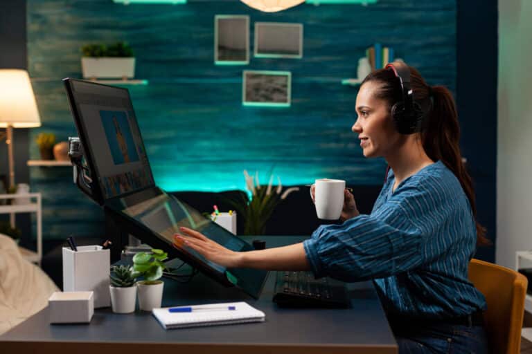 graphic software editor with headphones working 2022 01 19 00 09 51 utc